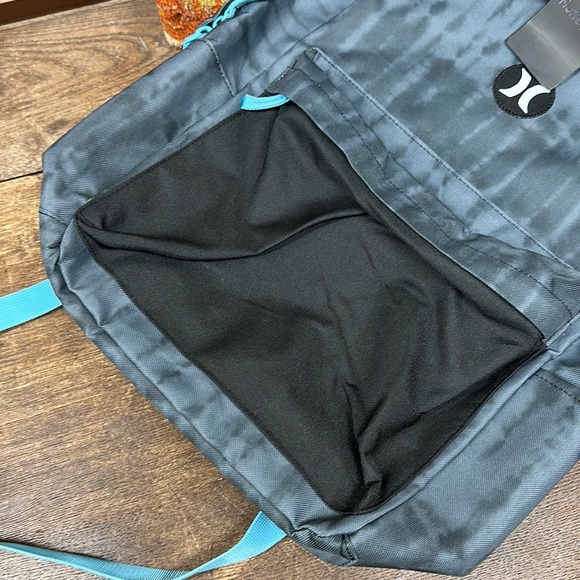 Hurley Backpack Blue Grey Black New with Tags - Picture 3 of 6